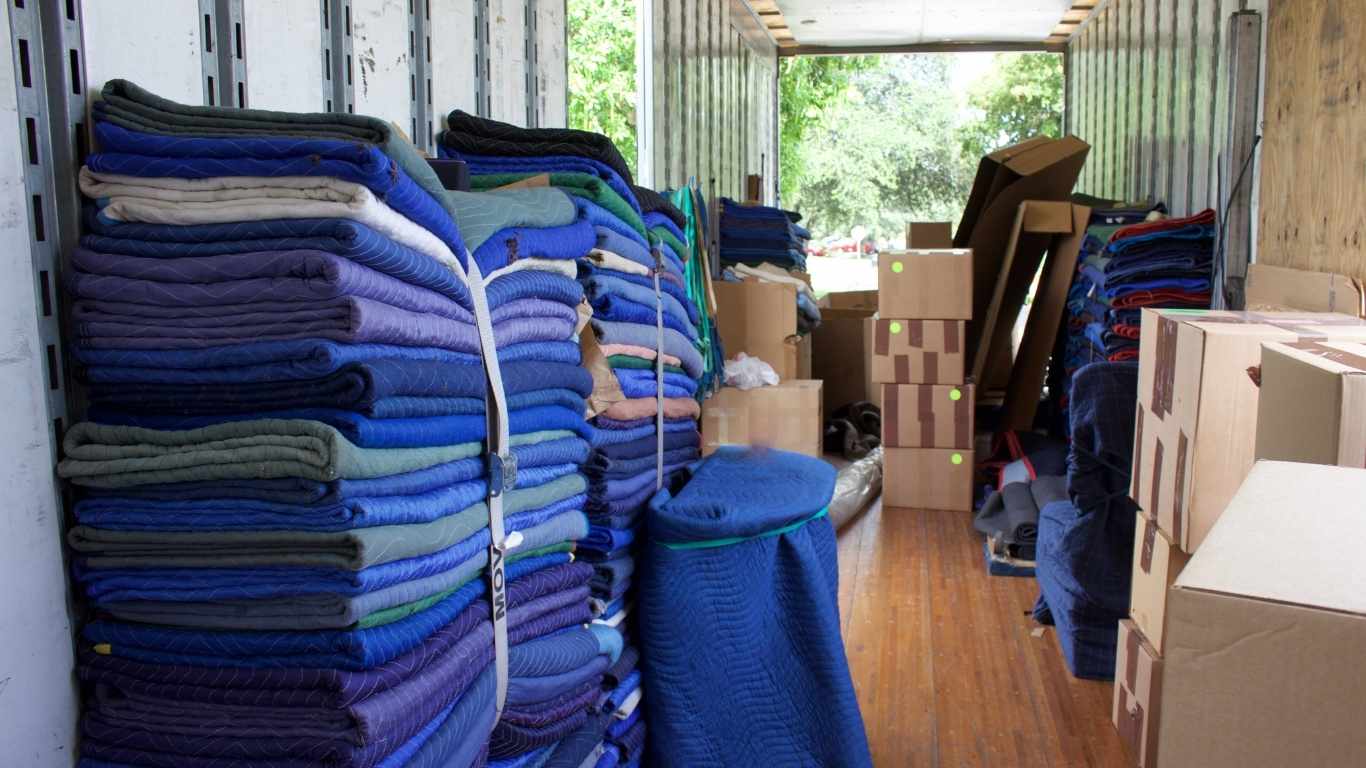 moving furniture blankets