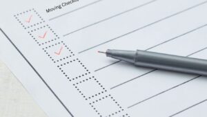 Moving checklist in Scarborough